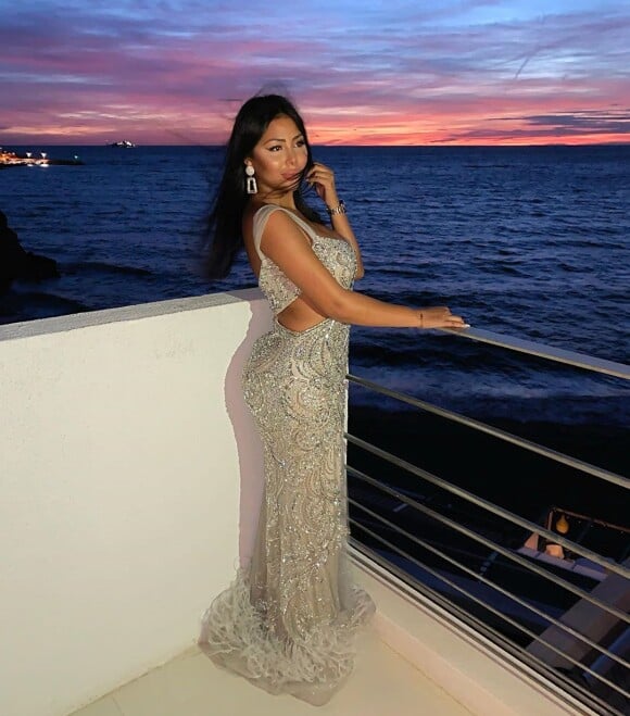 Maeva des "Marseillais" en robe de soirée, sur Instagram, le 24 septembre 2019