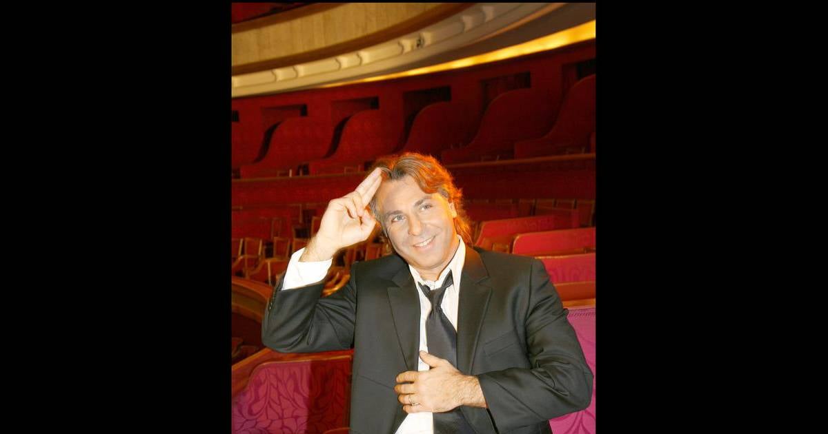 Un Soir De Fete Avec Roberto Alagna Théâtre Roberto Alagna fait ses premiers pas d'acteur avec... Stéphane Bern et
