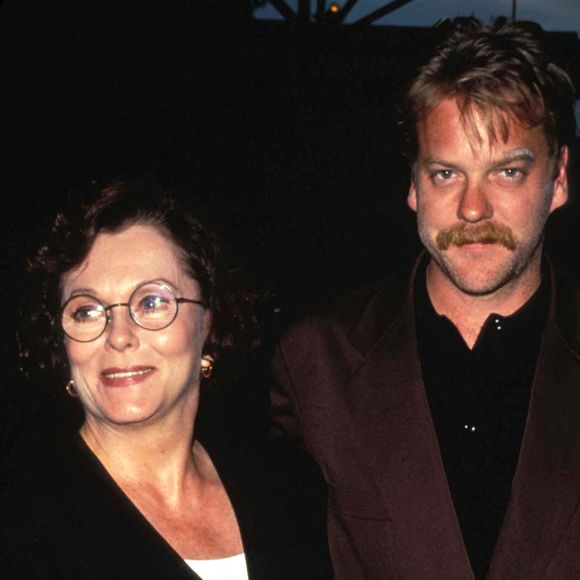 Kiefer Sutherland et sa mère Shirley Douglas à Los Angeles. @Photos/ZUMAPRESS/Photoshot/ABACAPRESS.COM