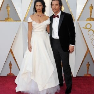 Matthew McConaughey et sa femme Camila Alves - Arrivées - 90e cérémonie des Oscars 2018 au théâtre Dolby à Los Angeles, le 4 mars 2018.