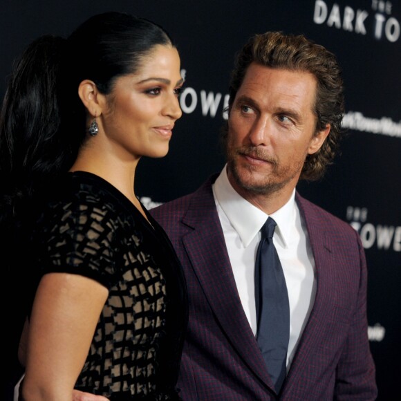 Camila Alves et son mari Matthew McConaughey lors de la première de ''La Tour sombre'' (Dark Tower) à New York, le 31 juillet 2017.