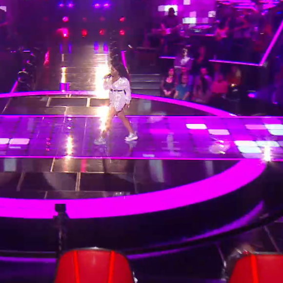 Toni lors des K.O de "The Voice" - Talent de Amel Bent. Émission du samedi 11 avril 2020, TF1