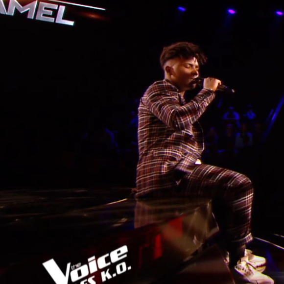 Tom lors des K.O de "The Voice" - Talent de Amel Bent. Émission du samedi 11 avril 2020, TF1