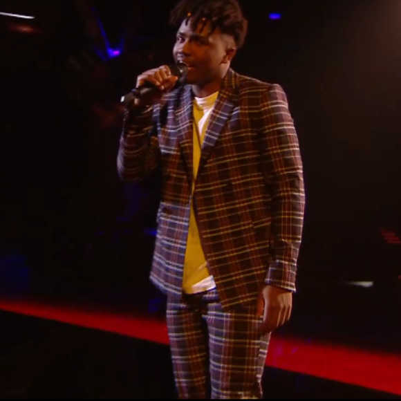 Tom lors des K.O de "The Voice" - Talent de Amel Bent. Émission du samedi 11 avril 2020, TF1