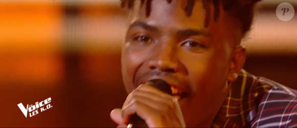 Tom lors des K.O de "The Voice" - Talent de Amel Bent. Émission du samedi 11 avril 2020, TF1