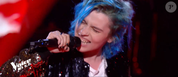 Anna lors des K.O de "The Voice" - Talent de Amel Bent. Émission du samedi 11 avril 2020, TF1