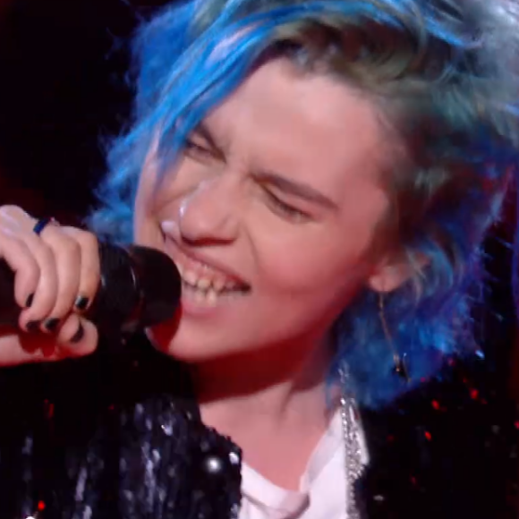 Anna lors des K.O de "The Voice" - Talent de Amel Bent. Émission du samedi 11 avril 2020, TF1