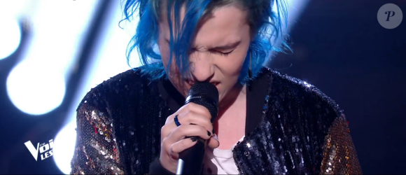 Anna lors des K.O de "The Voice" - Talent de Amel Bent. Émission du samedi 11 avril 2020, TF1