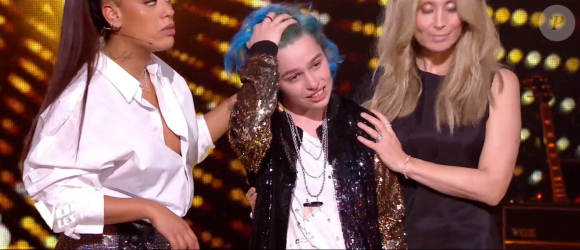 Anna lors des K.O de "The Voice" - Talent de Amel Bent. Émission du samedi 11 avril 2020, TF1