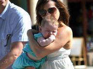 Alyson Hannigan : séance shopping avec son irrésistible fille et son mari attentionné... toujours à ses côtés !