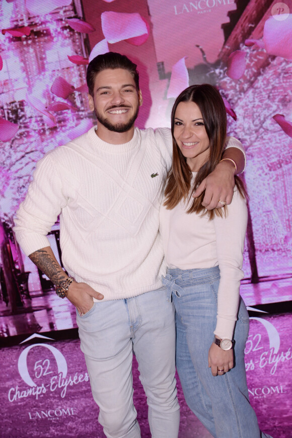 Exclusif - Rayane Bensetti et sa compagne Denitsa Ikonomova - Inauguration de la boutique Lancôme 52 Champs-Elysées à Paris le 4 décembre 2019. © Rachid Bellak/Bestimage