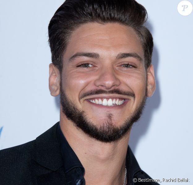 Rayane Bensetti Cri Du Coeur A Son Papounet Decede Pour Son Anniversaire Purepeople