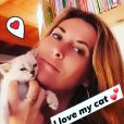 Aurélia de "L'amour est dans le pré" avec un chat, le 8 octobre 2019