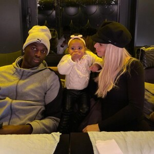 Emilie Fiorelli au restaurant avec M'Baye Niang et Louna, le 21 novembre 2019