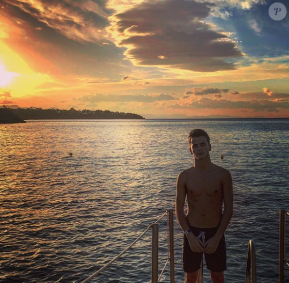 Simon Castaldi (19 ans) va participer à une émission de télé-réalité sur Instagram en avril 2020.