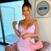 Maeva Ghennam en petite robe, sur Instagram, le 1er avril 2020