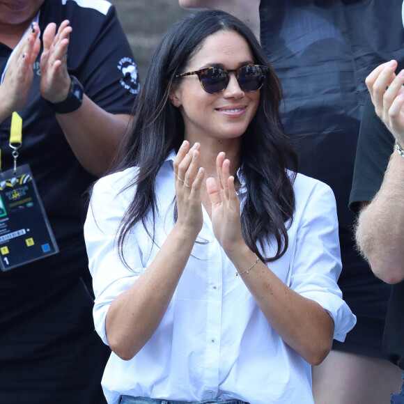 Première apparition officielle du prince Harry et sa compagne Meghan Markle dans les tribunes de la finale de tennis à la troisième édition des Invictus Games à Toronto, Ontario, Canada, le 25 septembre 2017.