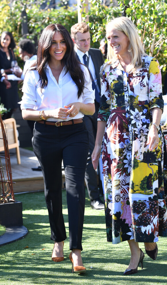 Meghan Markle, duchesse de Sussex, est au magasin John Lewis sur Oxford Street pour le lancement de sa collection capsule Smart Works à Londres le 12 septembre 2019.