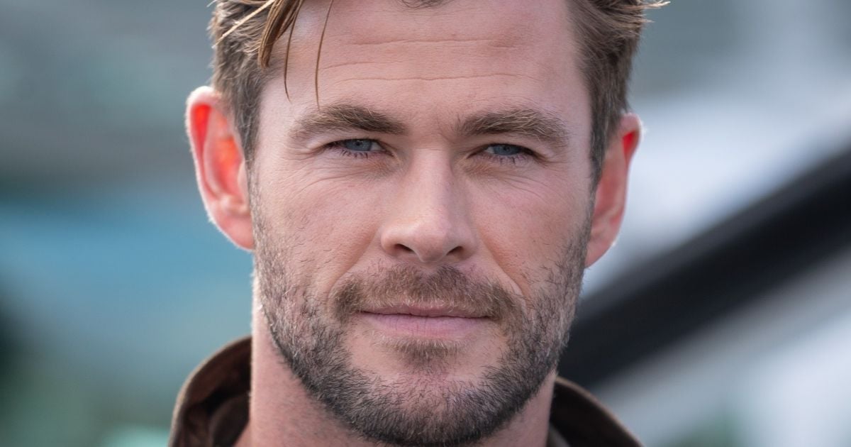 Chris Hemsworth pose lors du lancement de la collection Autavia de TAG ...