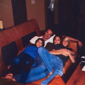 Cindy Crawford, son mari Rande Gerber et leurs deux enfants, Presley et Kaia. Photo publiée le 28 novembre 2019.