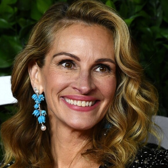 Julia Roberts - Les célébrités assistent à la cérémonie "Fashion Awards" à Londres, le 2 décembre 2019.