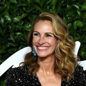 Julia Roberts - Les célébrités assistent à la cérémonie "Fashion Awards" à Londres, le 2 décembre 2019.