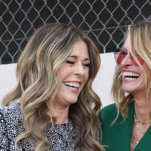 Rita Wilson, Julia Roberts - Rita Wilson reçoit son étoile sur le Walk Of Fame à Hollywood, Los Angeles, le 29 mars 2019.
