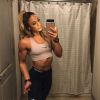 Janice Garay, bodybuildeuse et mannequin d'Instagram, gagne en popularité grâce à sa grande ressemblance avec Jennifer Lopez. Le 5 avril 2020.