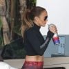 Exclusif - Jennifer Lopez et son fiancé Alex Rodriguez vont à la salle de gym avant de se rendre chez le dermatologue à Los Angeles, le 15 mars 2020.  Exclusive - Jennifer Lopez and Alex Rodriguez enjoy a day at the gym before heading to the Dermatology office. JLO and A-Rod look casual for the outing as they don't seem that bothered by the threat of the Coronavirus. March 15, 2020.15/03/2020 - Los Angeles
