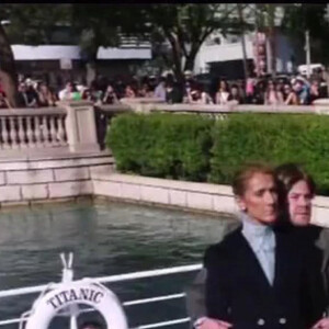 Céline Dion était l'invitée exceptionnelle de James Corden dans l'émission "Carpool Karaoke". La chanteuse québécoise a rejoué la scène mythique du film "Titanic", pour lequel elle a interprété la bande-originale. Mai 2019.