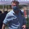 Exclusif - L'acteur Sean Penn lors d'un test de dépistage coronavirus (COVID-19) dans un centre qu'il a mis en place par le biais de son organisation CORE à Malibu le 17 avril 2020.