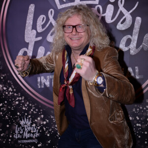 Exclusif - Pierre-Jean Chalençon - Photocall du 8ème gala de l'association "Les Rois du Monde" avec un plateau d'artistes et une vente aux enchères au profit des enfants défavorisés, orphelins et hospitalisés, suivi d'une soirée dansante à la Salle Wagram à Paris, le 2 mars 2020. Le lancement de la traditionnelle vente caritative d'oeuvres d'artistes contemporains les plus prisés du moment a été bousculé avec la mise aux enchères spontanée de la guitare de Patrick Bruel, faisant s'envoler les dons. La suite de la vente s'est déroulée dans une ambiance électrique, avec pour commissaire-priseur C. Hanouna, soutien de la première heure des Rois du Monde. Enfin, l'association a annoncé hier soir son implication de plus en plus forte à l'international, les actions à venir pour l'année 2020, et la sortie du livre de la présidente Stéphanie Robert : "Solide et solidaire. Les Rois du Monde s'engagent aujourd'hui d'avantage à l'international et oeuvrent en faveur du financement de programmes locaux axés sur l'éducation, la santé, l'alimentation, le développement durable et les droits des enfants. Une ambition toujours plus forte pour l'association qui se mobilise chaque jour, grâce aux dons et à ses partenaires, mécènes et personnalités, pour rendre meilleure la vie des enfants défavorisés. © Cyril Moreau-Rachid Bellak/Bestimage