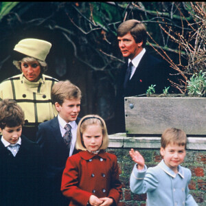Diana et son fils le prince William en décembre 1987.