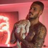 M. Pokora avec son fils Isaiah dans les bras le 12 février 2020.