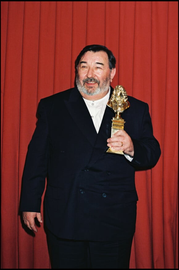Pierre Meyrand, en mars 1995 à Paris, récompensé du Molière du comédien pour la pièce Les Affaires sont les affaires.