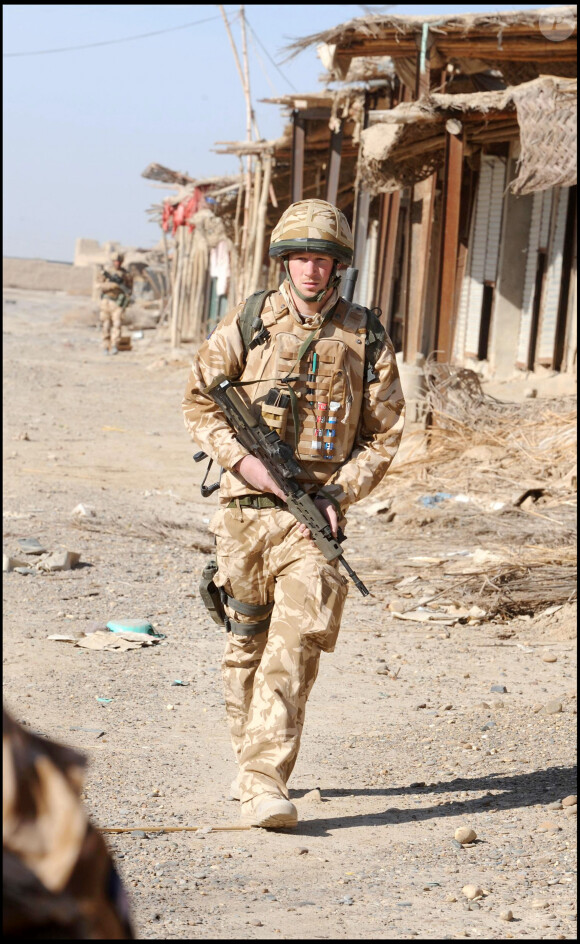 Le prince Harry avec l'armée anglaise au sud de l'Afghanistan en 2008.