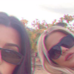 Kourtney et Khloé Kardashian. Mai 2020.