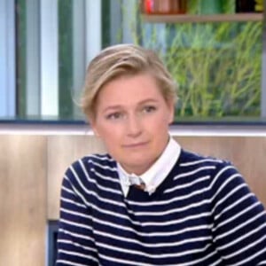 Anne-Elisabeth Lemoine dans l'émission "C à Vous" sur France 5. Le 15 mai 2020.