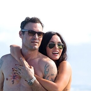 Exclusif - Megan Fox et son mari Brian Austin Green en vacances sur l'île de Kailua-Kona à Hawaï le 28 mars 2018.