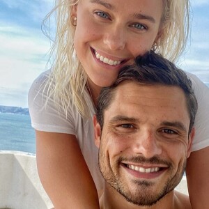 Florent Manaudou a partagé cette photo de lui avec sa chérie Pernille, sur Instagram, le 17 mars 2020.