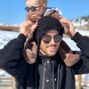 Kevin Rolland avec son fils Rio à La Plagne le 1er avril 2020.