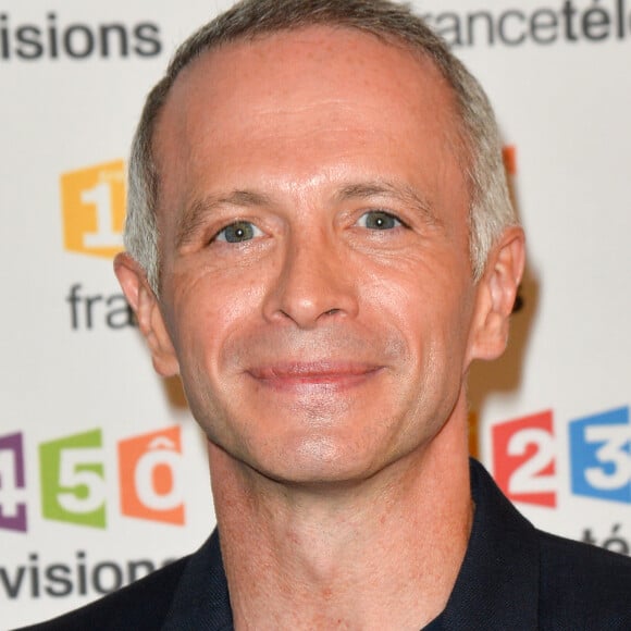 Samuel Étienne lors du photocall de la présentation de la nouvelle dynamique 2017-2018 de France Télévisions. Paris, le 5 juillet 2017. © Guirec Coadic/Bestimage