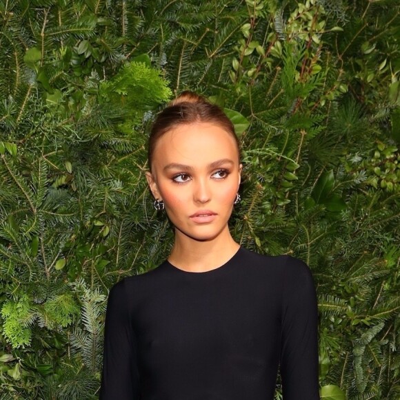 Lily-Rose Depp à la soirée Chanel No 5 à l'hôtel Standard à New York, le 10 décembre 2019.
