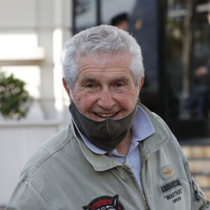 Claude Lelouch - Tournage du remake du court métrage "C'était un rendez-vous" avec cette fois-ci comme acteur principal le pilote monégasque de l'écurie Ferrari C.Leclerc au volant d'une Ferrari SF90 Stradale sur le parcours du Grand Prix de Monaco bouclé pour l'occasion durant deux heures le 24 mai 2020. © Claudia Albuquerque/Bestimage