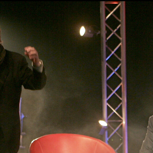 Johnny Hallyday et Fabrice Luchini au Grand Rex à Paris, pour la promotion du film "Jean-Philippe" en 2006.