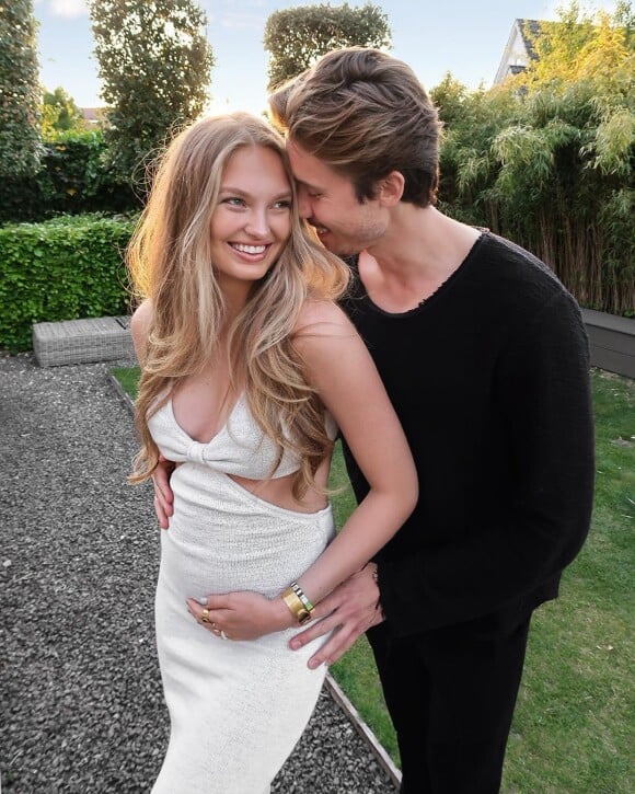 Romee Strijd est enceinte de son premier enfant (Mai 2020).