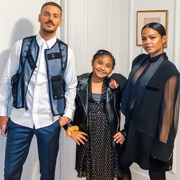 M. Pokora, sa belle-fille Violet et sa compagne Christina Milian avant de se rendre à la 21e cérémonie des NRJ Music Awards le 9 novembre 2019 à Cannes.