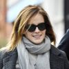 Exclusif - Emma Watson se promène à Londres avec un jeune homme mystérieux. Le 20 décembre 2019.