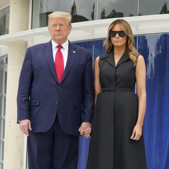 Le président des États-Unis Donald Trump et son épouse, la First Lady Melania Trump visitent le sanctuaire national Saint-Jean-Paul II (Saint John Paul II National Shrine) à Washington, D.C. Le 2 juin 2020.