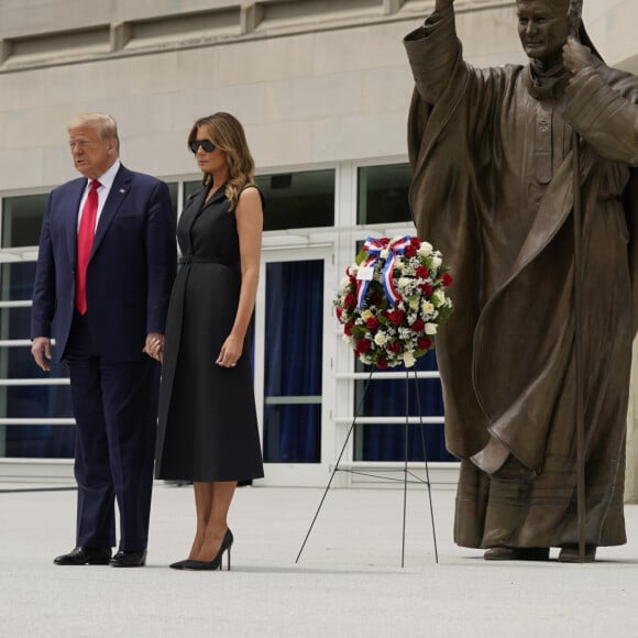 Le président des États-Unis Donald Trump et son épouse, la First Lady Melania Trump visitent le sanctuaire national Saint-Jean-Paul II (Saint John Paul II National Shrine) à Washington, D.C. Le 2 juin 2020.